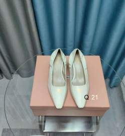 Picture of Miumiu Shoes _SKUMiuMiusz35-40YS110318064
